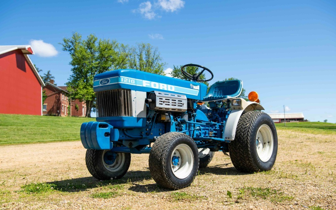 Compact Ford 1210 with Shibaura engine, upgraded with AdBlue Off tuning for SCR system removal and improved reliability.